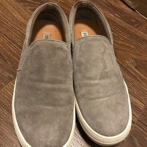 Steve Madden slip ons